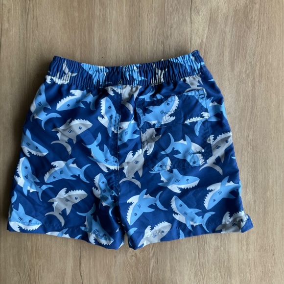 NWT FLAPHAPPY Swimsuit shorts Trunks little boys size 6 blue shark drawstring 6 - Picture 10 of 10